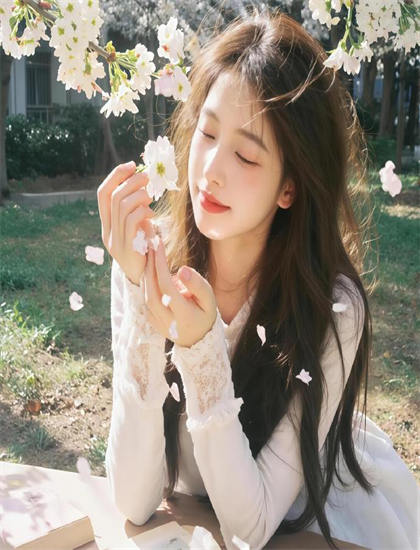 《披着娘皮的蜥蜴》开场分析：第一印象与叙事建立