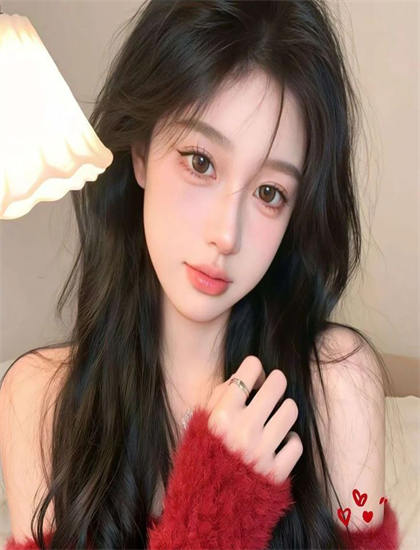 从表演艺术看《长骑美眉》：剧情的情节发展与悬念设置 展现表演艺术的魅力